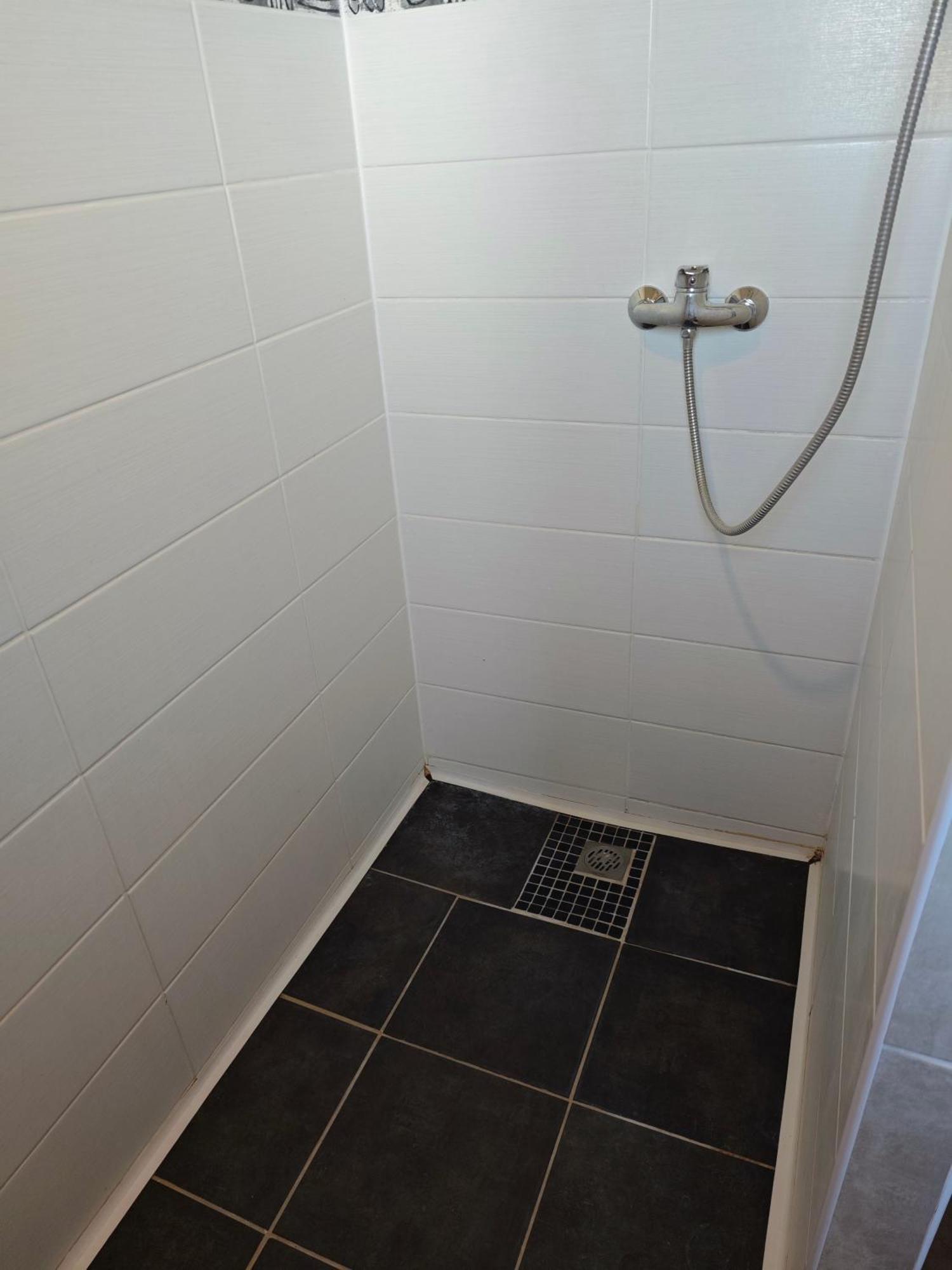 Appartement Top Entre Mer Et Montagne Thezan-les-Beziers Luaran gambar